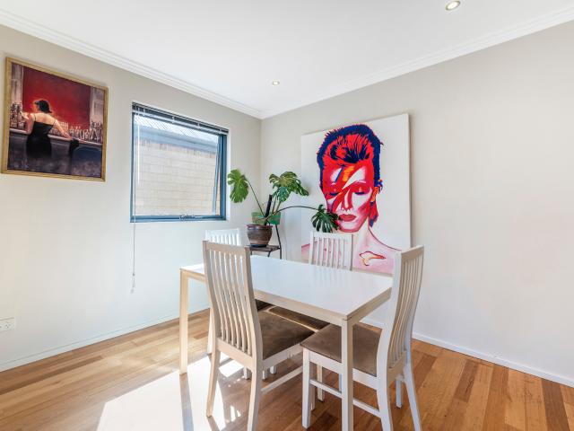 Enjoy both the lake and beach lifestyle in this modern 3x2 townhouse