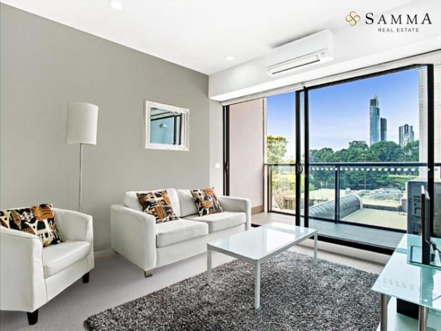 Enjoy CBD Living in This Light Filled Furnished Apartment