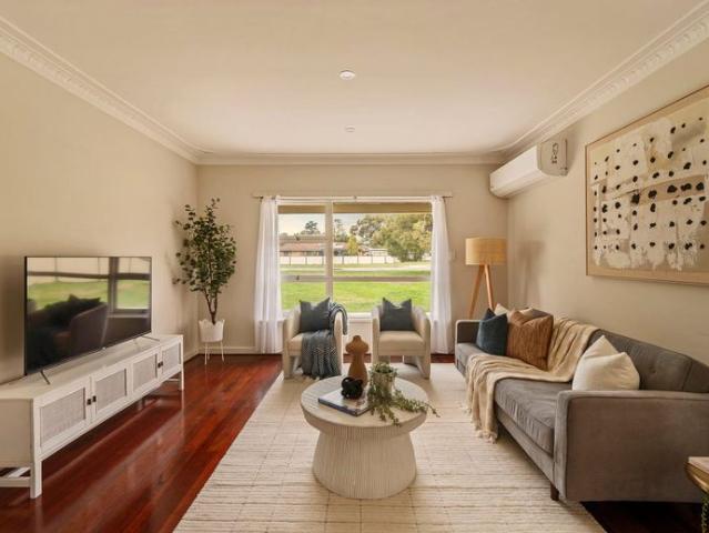 Enjoy Comfort and Convenience at 35 Sorensen Road