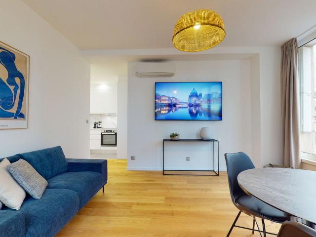 Enjoy historic Strasbourg at BROGLIE 4: a cozy renovated apartment