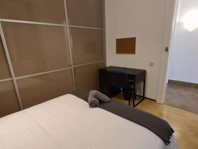 Enjoyable double bedroom in Sant Gervasi Galvany