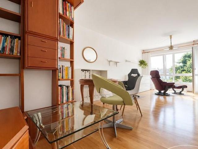 Enkheim 8071685 – fully furnished 3 room apartment with parking space