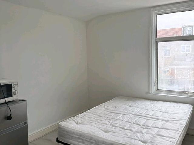 Ensuite for rent