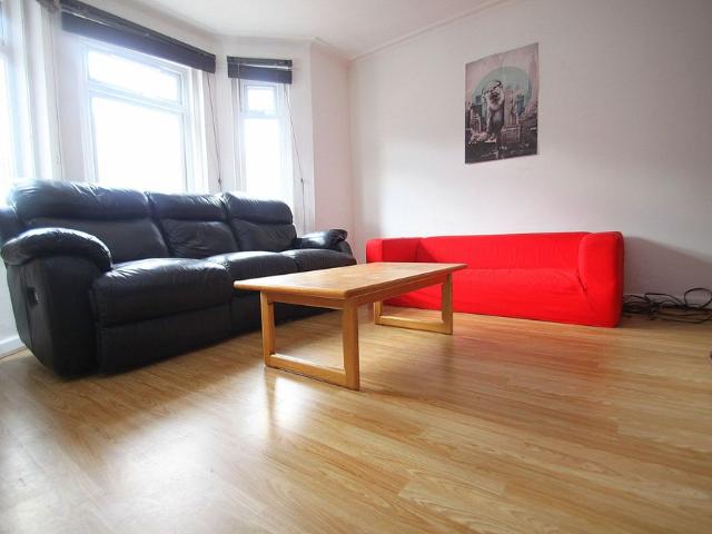 Ensbury Park Road, Bournemouth, BH9