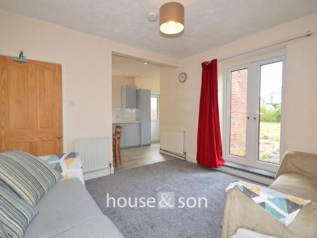 Ensbury Park Road, Ensbury Park. 4 bed detached house to rent £2,400 pcm £554 pw