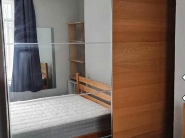 Ensbury Park Rd, Bournemouth, BH9 1 bed in a house share to rent £550 pcm £127 pw