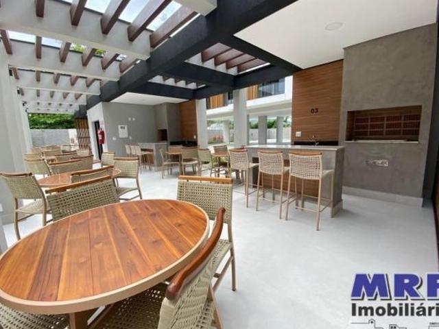 Enseada, Ubatuba. Apartamento alto padrão. Aceita financiamento. Á 70 metros da praia