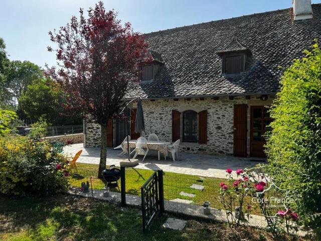Ensemble de 4 maisons / gîtes authentiques à proximité du la