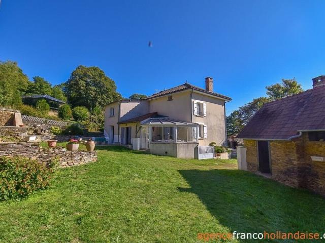 Ensemble de 14,8 hectares 145m² Linards
