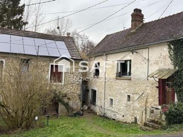 Ensemble de 2 maisons avec jardin à rénover