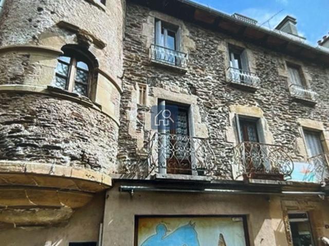 Ensemble de 2 maisons avec terrain, terrasse et garage
