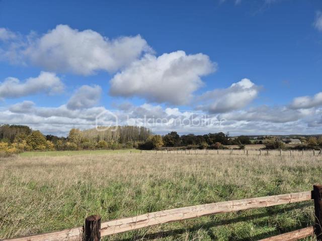 Ensemble de 2 longères avec environ 10hectares