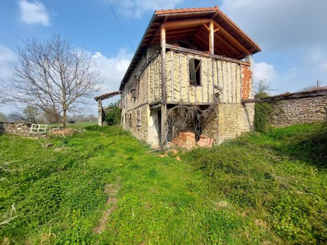 Ensemble De Deux Maisons À Renover Secteur Proche Saint Gir. 150m² Lorp Sentaraille