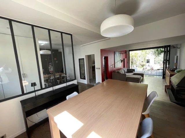 Ensemble de deux maisons de 195 m2, refait à neuf, par architect