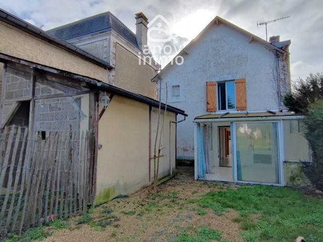Ensemble de deux maisons proches du centre ville 125m² Saint Pierre d'Exideuil
