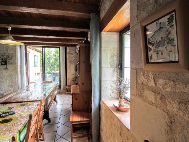 Deux maisons en pierre: investissement locatif ou rapprochement familial au coeur du Quercy Blanc