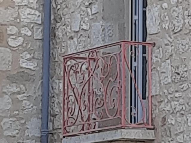 Ensemble historique XVIIe Maison 3 Ch. / 2 Sdb, garage et t. 140m² Eymet