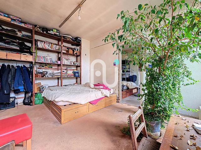Ensemble immobilier: Maison 80M2 + ATELIER 96M2RDC 95M2étage à Asnières Sur Seine