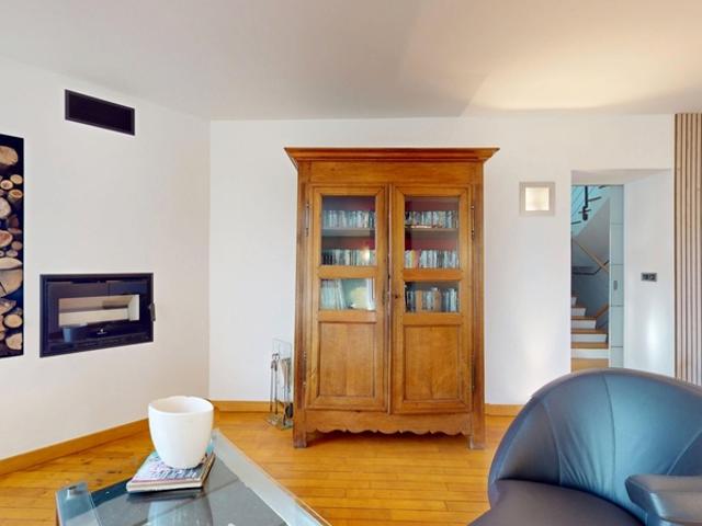 Ensemble immobilier maison d'habitation de prestige et bureaux