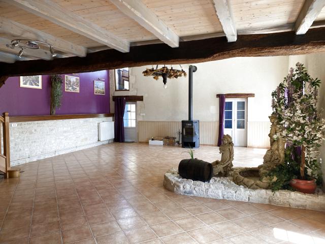 Ensemble immobilier maison et 4 gites
