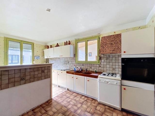 Ensemble Immobilier Nombreuse Possibilités D'aménagement ! 380m² Ligny en Barrois