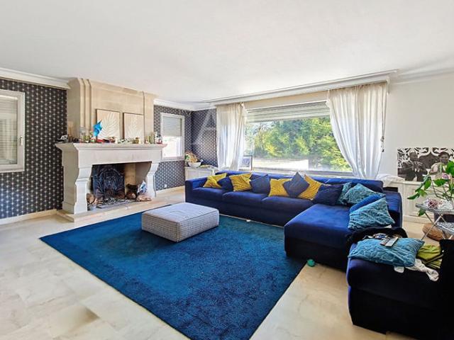 Ensemble immobilier atypique au coeur de Vihiers