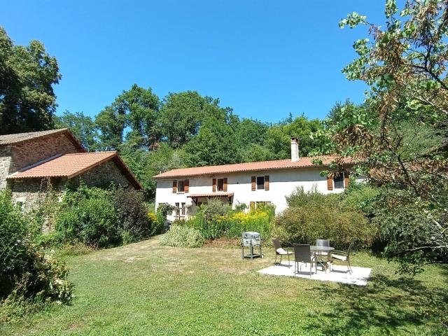 Ensemble Immobilier Avec Ancien Moulin 145m² Saint Maurice des Lions