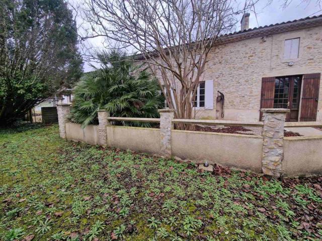 Ensemble immobilier avec dépendances