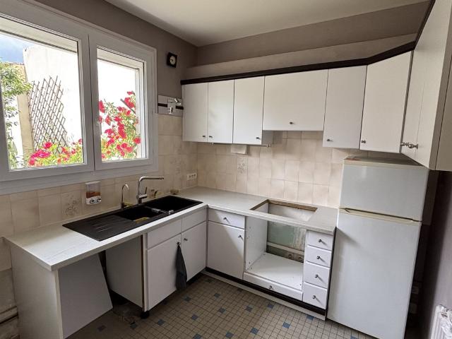 Ensemble immobilier avec maison, appartement, local commerci. 300m² Gueugnon