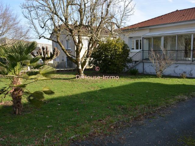 Ensemble immobilier avec son terrain de 1474 m²