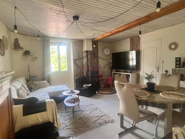Ensemble immobilier avec terrain
