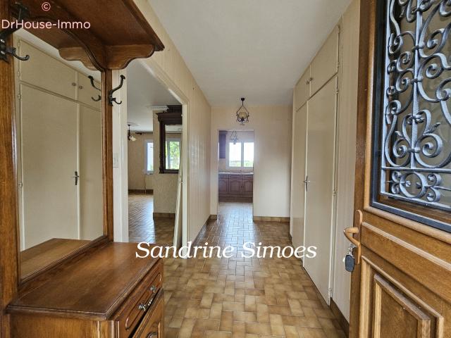 Ensemble immobilier à la Trimouille Terrain 1714m2