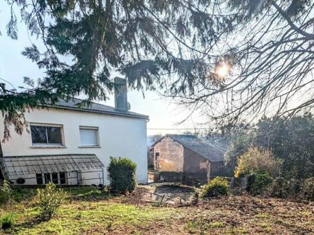 Ensemble immobilier à saisir