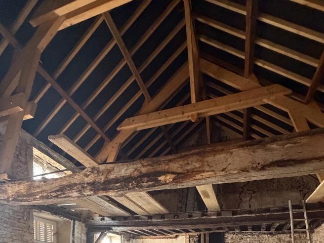 Ensemble immobilier à rénover 110m² Chevannes