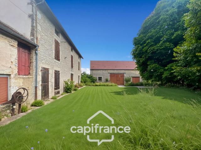 Ensemble immobilier à rénover