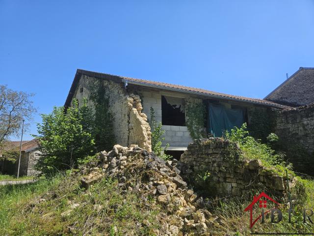 ensemble immobilier comprenant 2 habitations sur un terrain de 1520 m2