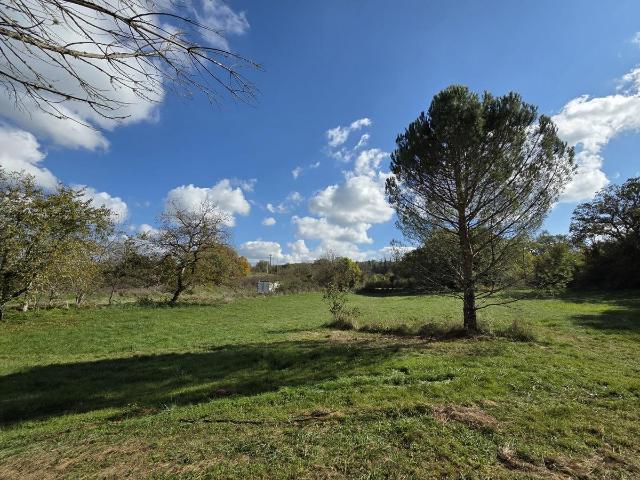 Ensemble immobilier du 18ème sur 5962m2 de terrain 85m² Salvagnac Cajarc