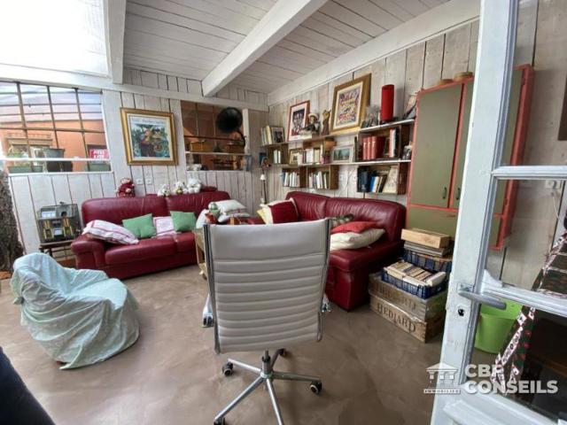Ensemble immobilier de caractère 8 chambres Gîte + potentiel f