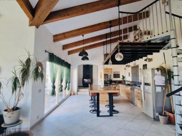 Ensemble immobilier de charme: Villa avec dépendance à Mirp. 236m² Mirepeisset