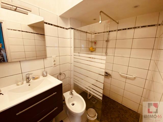Ensemble immobilier de rapport ? Centre ville de Saint Céré 220m² Saint Céré