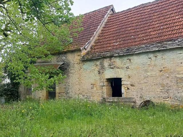 Ensemble immobilier en pierre 60m² 4 pièces à restaurer