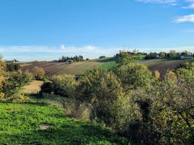 Ensemble immobilier isolé avec vue imprenable sur