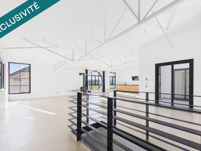 Ensemble immobilier Loft exception et grand garage