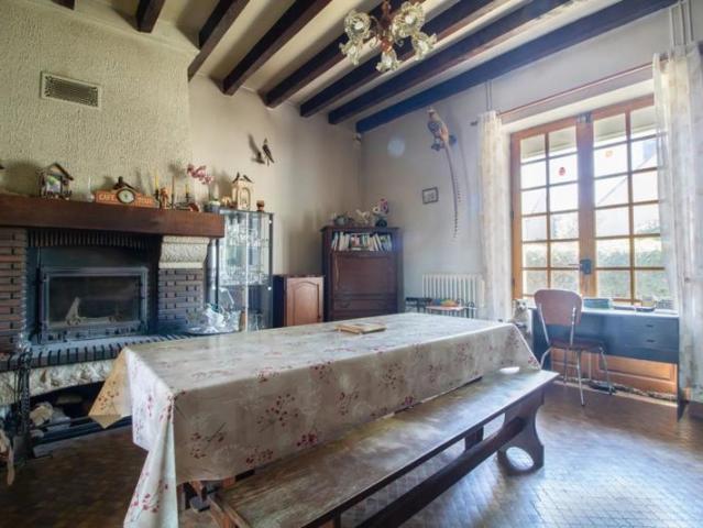Propriété rare avec piscine et tennis sur 1,6 ha