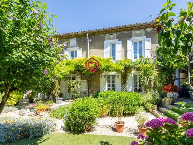 Ensemble immobilier proche Canal du Midi m² Olonzac