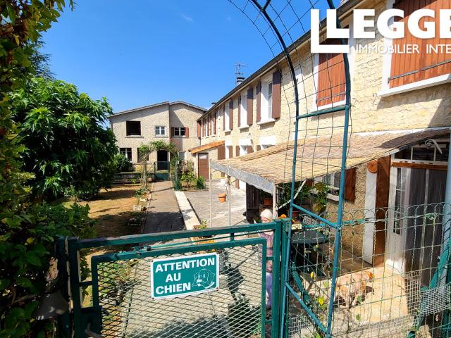Ensemble immobilier rentable + à rénover. Opportunité à Aunac