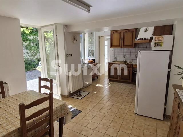 Ensemble Immobilier unique de 3 maisons à 2h de Paris 274m² Noyers