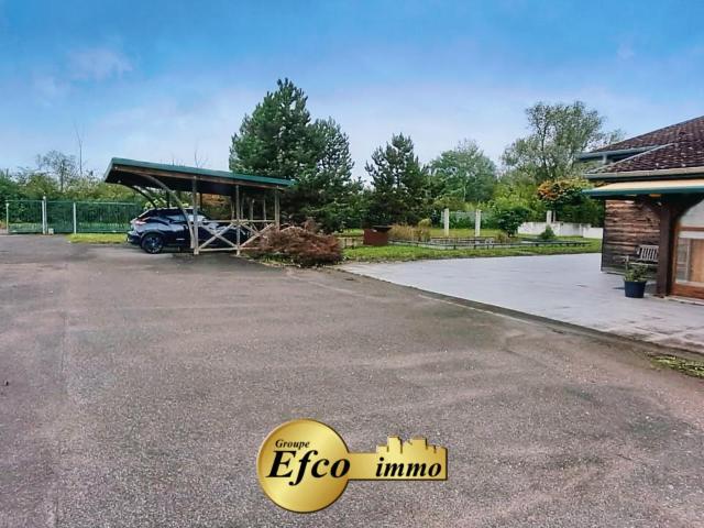 Ensemble immobilier 240m2maison principale et 2200m2 d'entre. 240m² Dietwiller