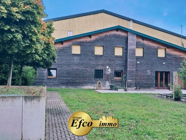 Ensemble immobilier 240m2maison principale et 2200m2 d'entre. 240m² Dietwiller