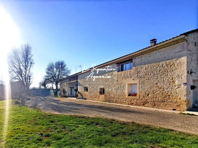 Ensemble Immobilier 251M² 7 Pieces 251m² Golfech